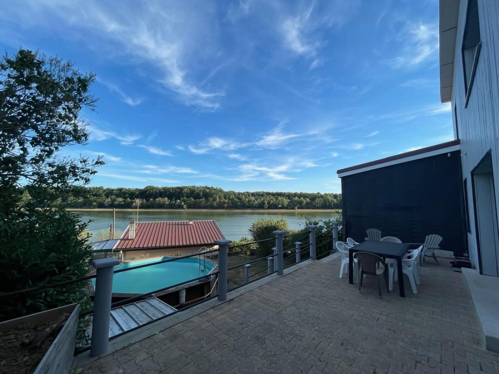 Cottage Chaleureux Avec Vue Sur Lac Changey Kültér fotó